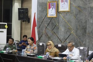 Pemerintah Kabupaten Lampung Timur menggelar Dialog Penanganan Dampak Interaksi Gajah dengan Warga Desa Penyangga Taman Nasional Way Kambas (TNWK), Senin (12/1/2026), di Aula Utama Sekretariat Daerah Kabupaten Lampung Timur.
